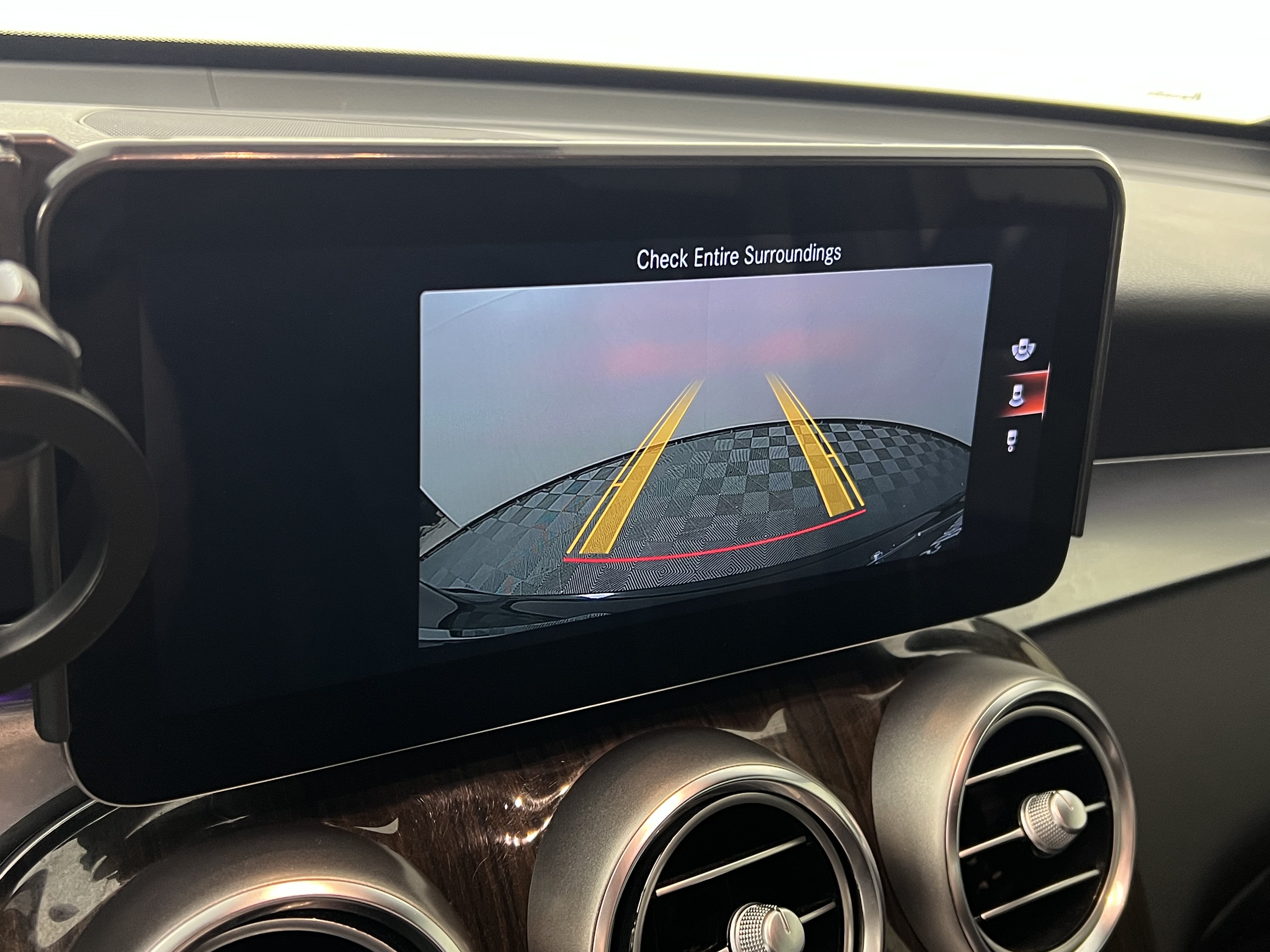 Used 2020 Mercedes-Benz GLC 300 4MATIC image 30