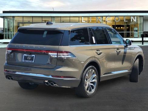 New 2025 Lincoln Aviator AWD w/ Equipment Group 101A image 3