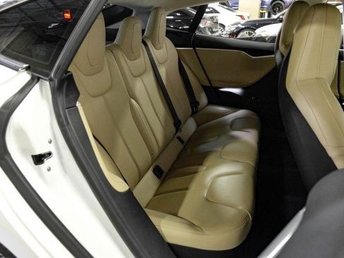 Used 2015 Tesla Model S 85D image 31