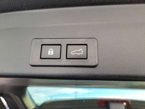 Certified 2025 Subaru Ascent Touring w/ Popular Package #2 image 19