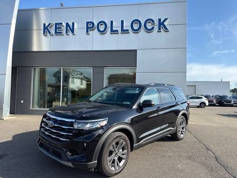 Used 2026 Ford Explorer Active w/ Active Comfort Package AWD/4WD image 2