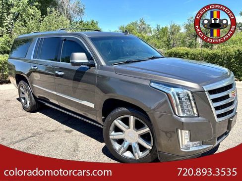 Used 2020 Cadillac Escalade ESV Premium Luxury AWD/4WD image 1