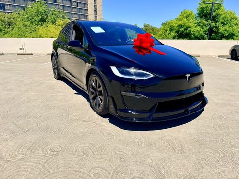 Used 2024 Tesla Model X AWD/4WD image 42