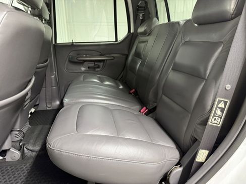 Used 2001 Ford Explorer Sport Trac 4x4 image 23