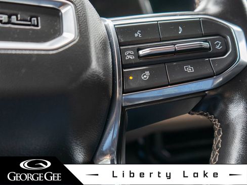 Used 2023 GMC Canyon Denali image 19