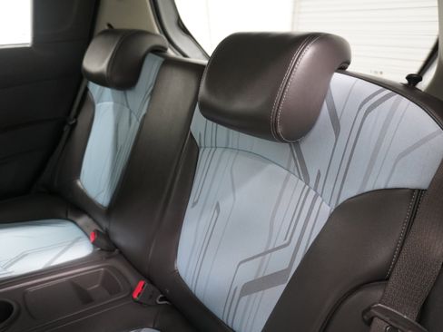 Used 2015 Chevrolet Spark LT image 12