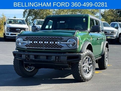 New 2025 Ford Bronco Badlands image 1