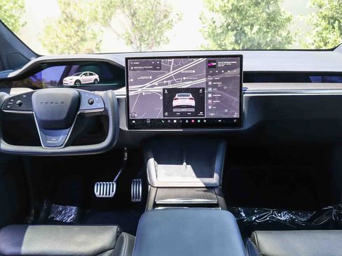 Used 2022 Tesla Model X Plaid AWD/4WD image 12