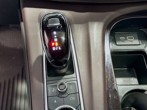 Used 2022 Cadillac Escalade ESV Sport Platinum AWD/4WD image 15