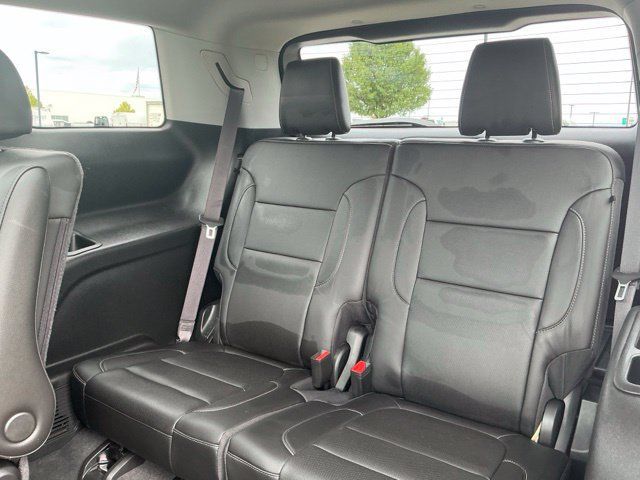 Used 2023 GMC Acadia SLT w/ Preferred Package FWD image 36