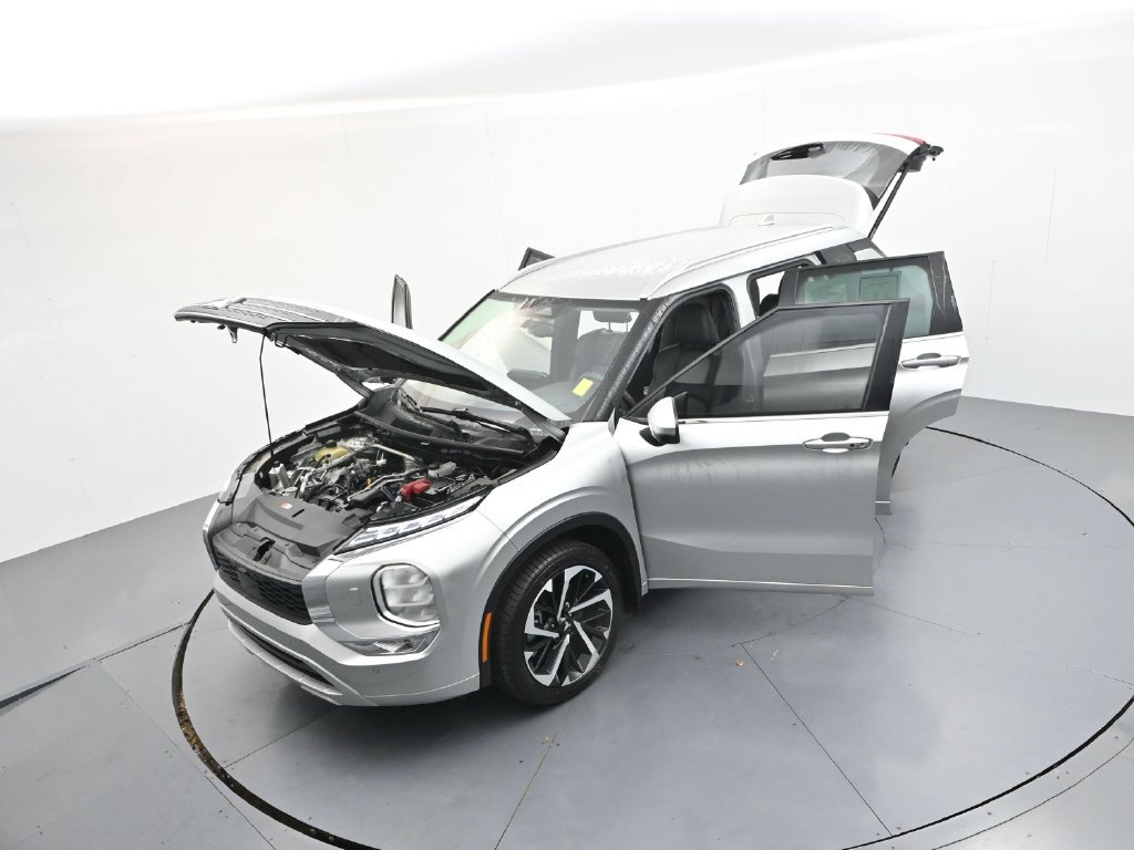 Used 2023 Mitsubishi Outlander SEL AWD/4WD image 34