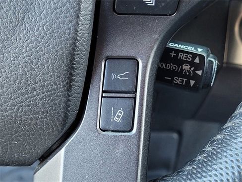 Certified 2022 Toyota Tacoma TRD Off-Road image 32