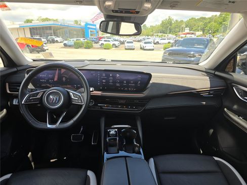 Used 2025 Buick Envision Sport Touring AWD/4WD image 17