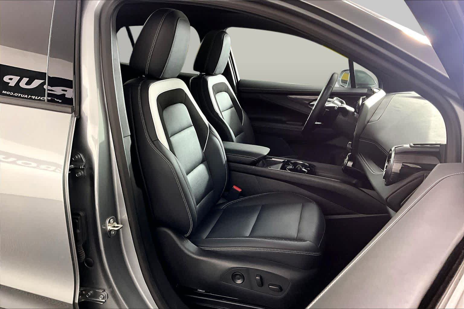 Used 2024 Chevrolet Blazer EV LT AWD/4WD image 8