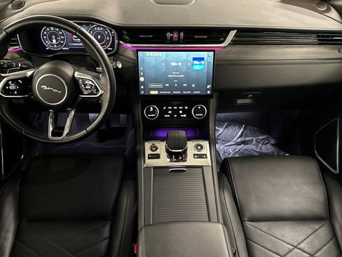 Used 2023 Jaguar F-PACE S image 27