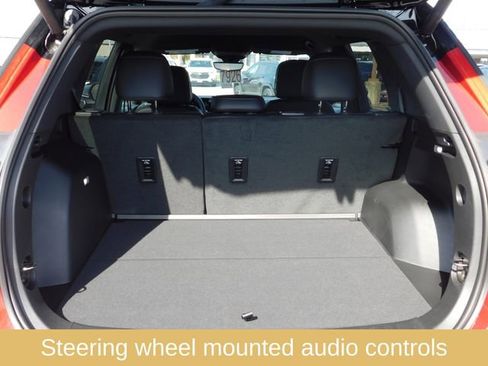 Used 2026 Chevrolet Equinox LT w/ Convenience Package II image 12