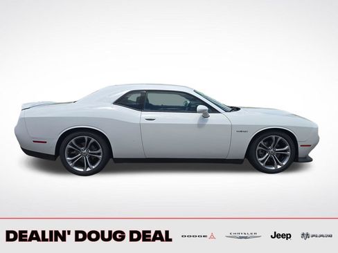 Used 2022 Dodge Challenger R/T RWD image 6