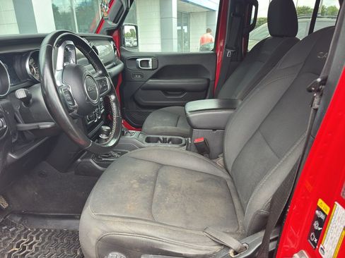 Used 2021 Jeep Wrangler Unlimited Sahara AWD/4WD image 7
