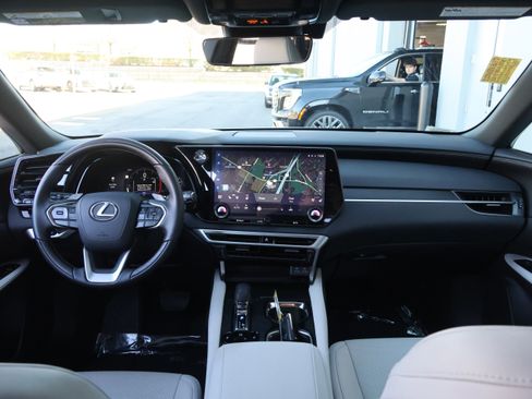 Used 2025 Lexus RX 350 Premium image 16