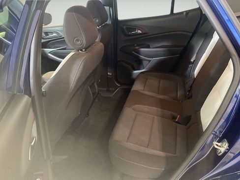 Used 2024 Chevrolet Trax LS FWD image 18