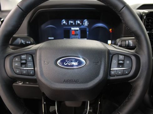 New 2025 Ford Ranger Lariat w/ FX4 Off-Road Package image 29