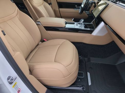 New 2027 Land Rover Range Rover Long Wheelbase SE AWD/4WD image 18