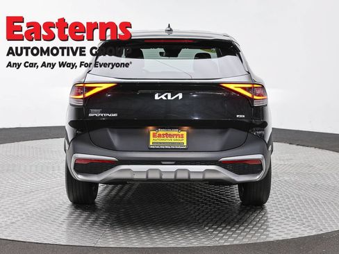 Used 2024 Kia Sportage LX AWD/4WD image 6