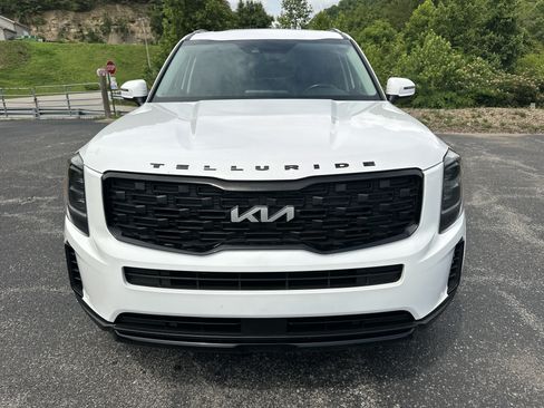 Used 2022 Kia Telluride EX w/ EX Premium Package AWD/4WD image 2