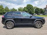 Used 2021 Jeep Cherokee Trailhawk w/ Comfort/Convenience Group image 4