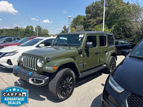 Used 2023 Jeep Wrangler Unlimited Sahara w/ Cold Weather Group AWD/4WD image 1