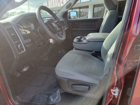 Used 2019 RAM 1500 Express w/ Express Value Package AWD/4WD image 10