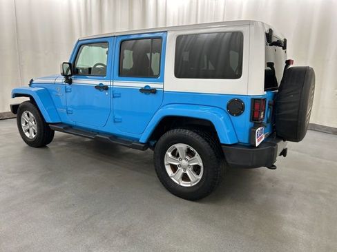 Used 2017 Jeep Wrangler Unlimited Sahara w/ Quick Order Package 24E Chief AWD/4WD image 3
