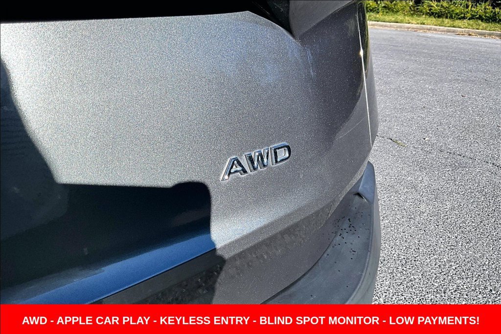Used 2023 Nissan Rogue S AWD/4WD image 23