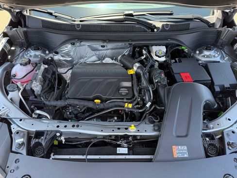 New 2026 Chevrolet Trax LT w/ LT Convenience Package FWD image 38