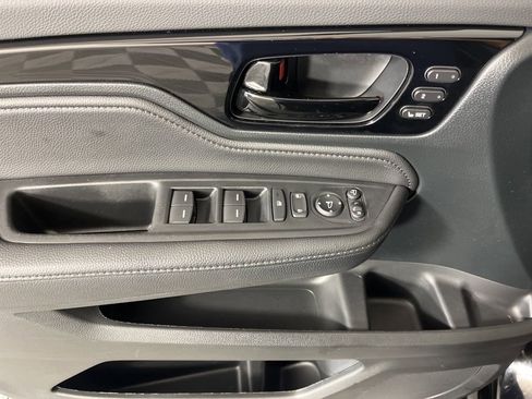 Certified 2024 Honda Odyssey Elite image 31