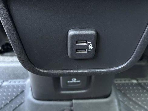 Used 2024 Chevrolet Equinox LT AWD/4WD image 26