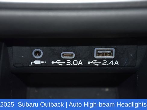 Used 2025 Subaru Outback Onyx Edition AWD/4WD image 18