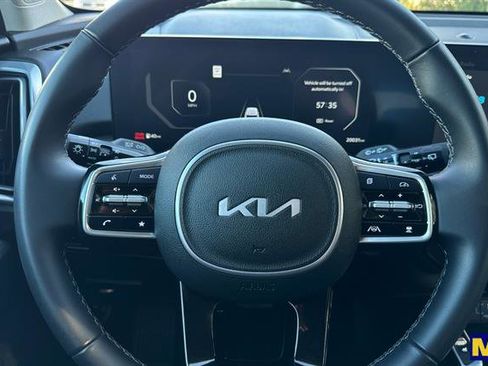 Used 2024 Kia Sorento SX image 27