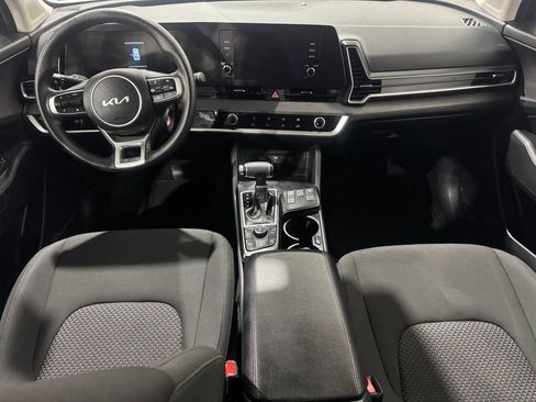 Used 2025 Kia Sportage LX AWD/4WD image 28