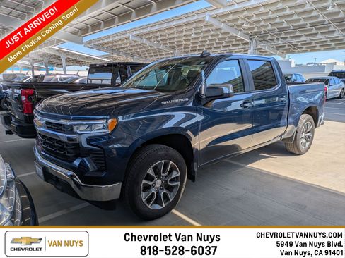 Used 2023 Chevrolet Silverado 1500 LT w/ Protection Package image 1