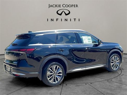 New 2026 INFINITI QX60 Luxe w/ Family Package image 5