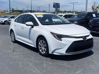 Used 2024 Toyota Corolla LE FWD video 1