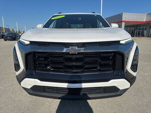 Used 2025 Chevrolet Equinox ACTIV w/ Convenience Package III FWD image 10