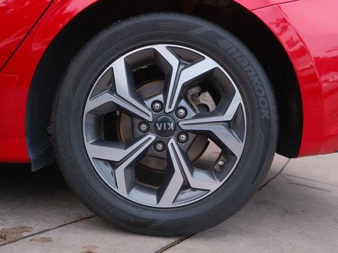 Used 2020 Kia Forte LXS image 37