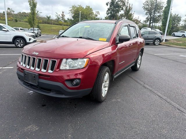 Used 2013 Jeep Compass Sport FWD image 2