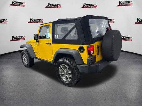 Used 2015 Jeep Wrangler Rubicon w/ Power Convenience Group image 7