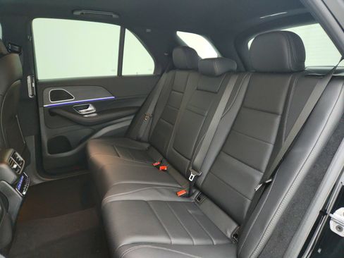 Used 2025 Mercedes-Benz GLE 350 4MATIC image 17