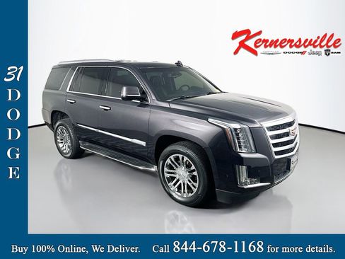 Used 2017 Cadillac Escalade 2WD image 1