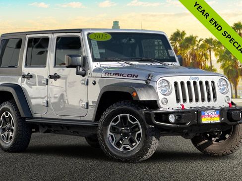 Used 2015 Jeep Wrangler Unlimited Rubicon image 2