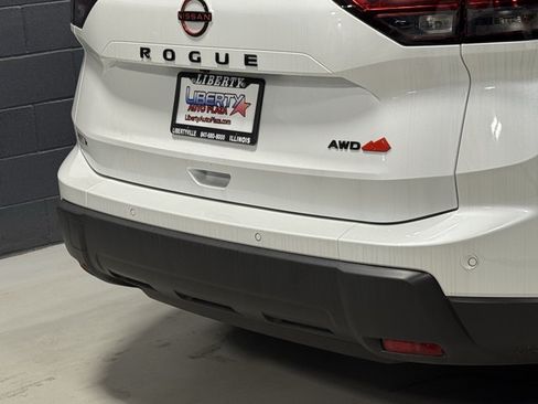 New 2026 Nissan Rogue SV AWD/4WD image 20